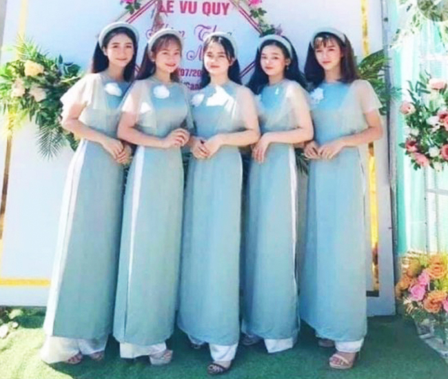 Lễ tân - Bê tráp ( NAM - NỮ )